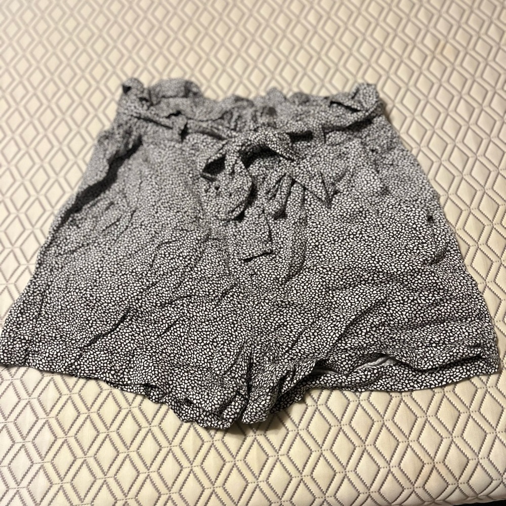 Thread & Supply High Waist Black and White Shorts
